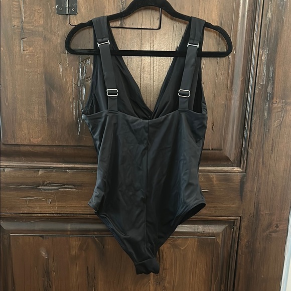 H&M Black One-Piece Swimsuit - Picture 4 of 5